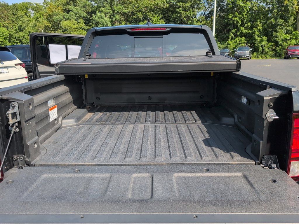 Used 2025 Honda Ridgeline Black Edition image 39