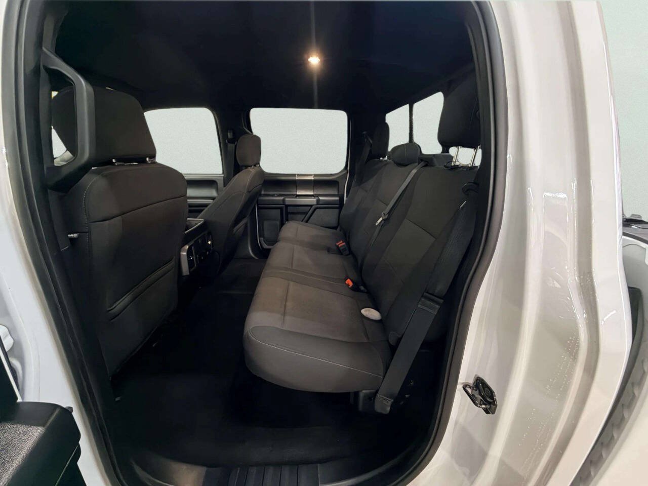 Used 2018 Ford F150 XLT w/ Equipment Group 302A Luxury AWD/4WD image 22
