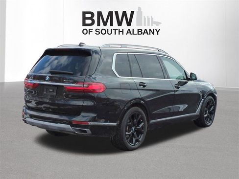 Certified 2022 BMW X7 xDrive40i w/ Premium Package image 4
