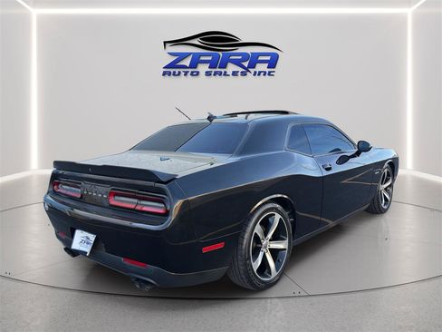 Used 2016 Dodge Challenger R/T Plus RWD image 7