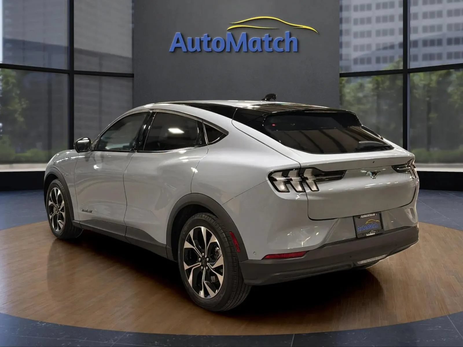 Used 2024 Ford Mustang Mach-E Select AWD/4WD image 9
