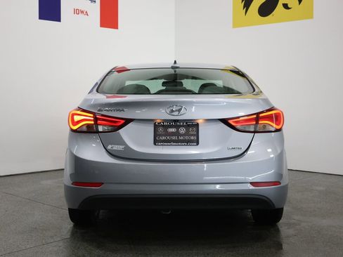 Used 2015 Hyundai Elantra Limited w/ Option Group 05 FWD image 11