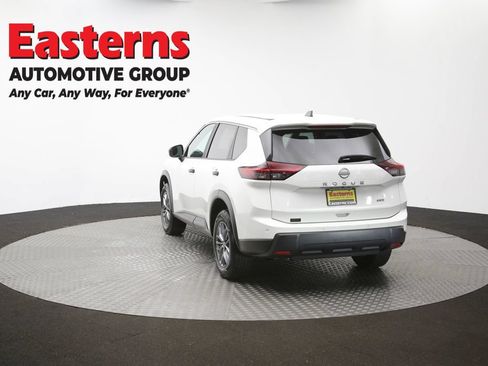 Used 2024 Nissan Rogue S AWD/4WD image 66