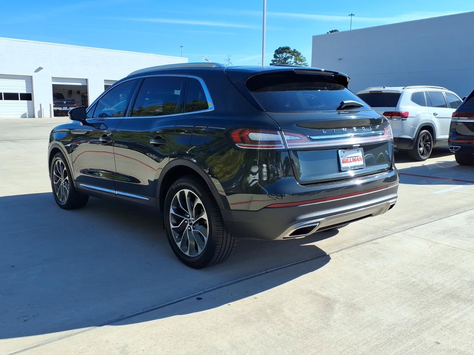 Used 2022 Lincoln Nautilus Reserve w/ Luxury Package AWD/4WD image 8