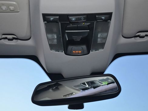 Used 2012 Volvo C70 T5 image 39