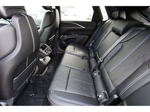 New 2026 Cadillac Lyriq Sport image 7