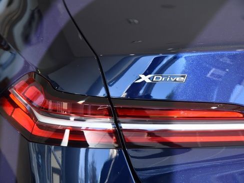 New 2026 BMW 540i xDrive 540i xDrive w/ M Sport Package image 9