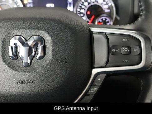 Used 2022 RAM 1500 Big Horn AWD/4WD image 10