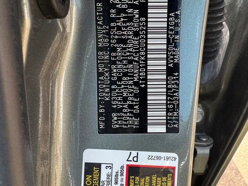 Used 2012 Toyota Camry XLE w/ Leather Pkg FWD image 25