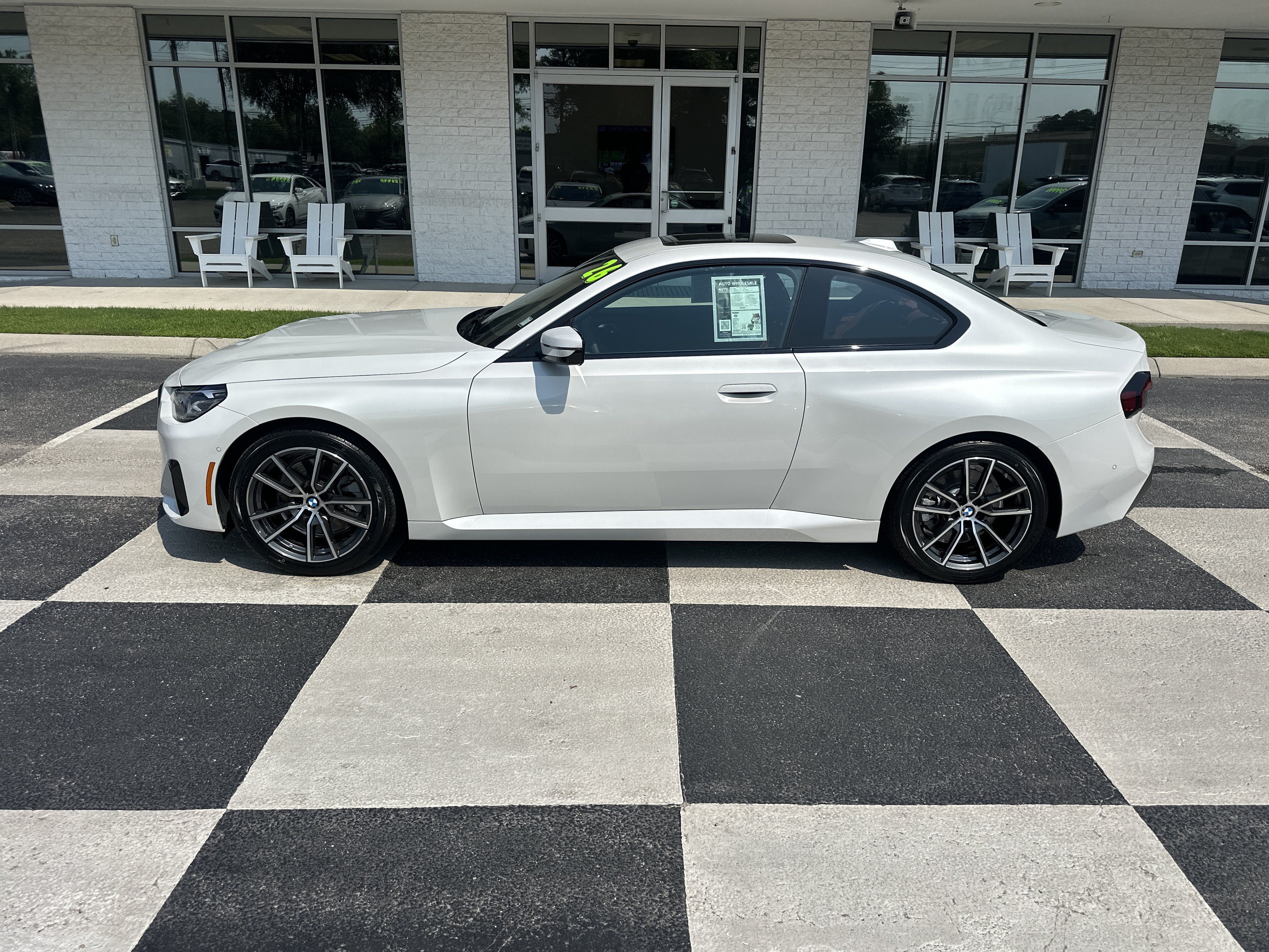 Used 2026 BMW 230i Coupe RWD image 1