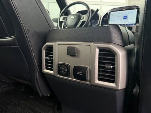 Used 2022 Ford F350 Lariat w/ Lariat Ultimate Package AWD/4WD image 32