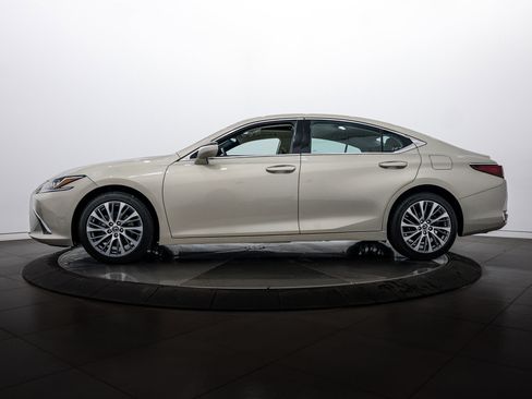 Used 2021 Lexus ES 250 w/ Premium Package image 6