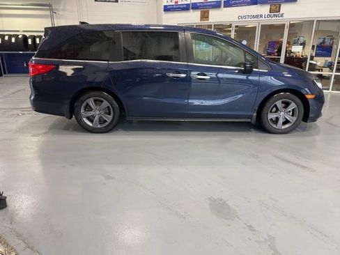 Used 2021 Honda Odyssey EX image 1
