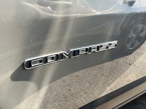 Used 2019 Jeep Compass Limited image 11