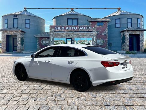 Used 2018 Chevrolet Malibu LS FWD image 3