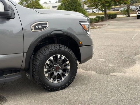 Used 2024 Nissan Titan PRO-4X image 9