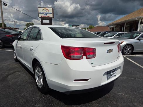 Used 2015 Chevrolet Malibu LT FWD image 4