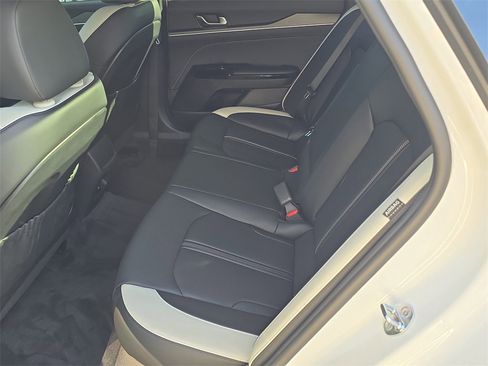 Used 2025 Kia K5 GT-Line image 14