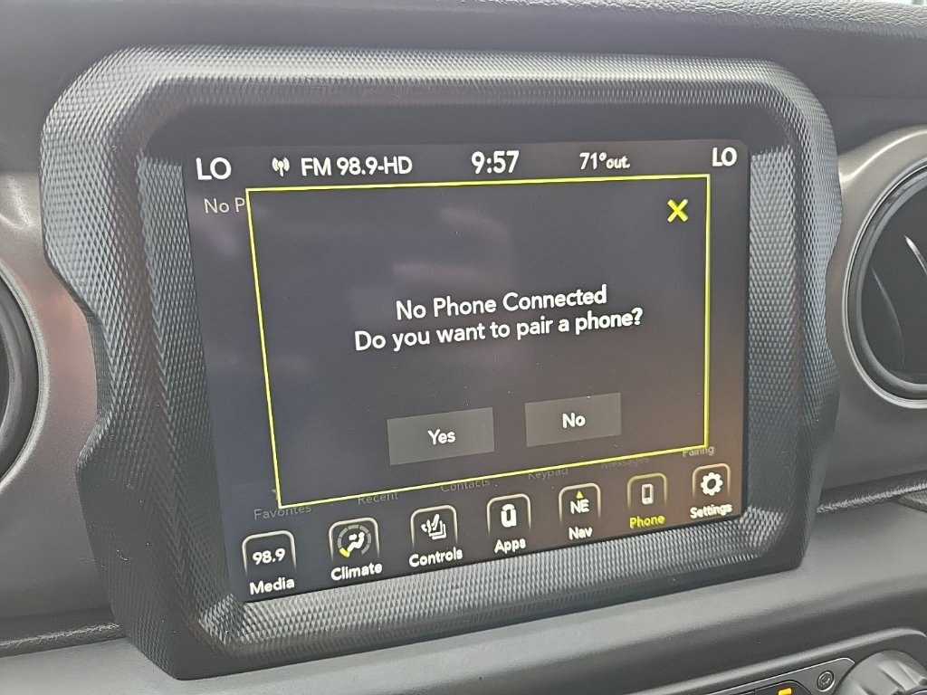 Used 2023 Jeep Gladiator Sport AWD/4WD image 59