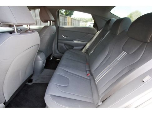 Certified 2025 Hyundai Elantra Sport FWD image 14