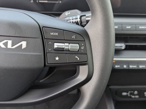 New 2026 Kia K4 FWD image 29
