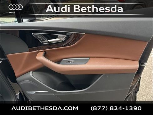 Used 2019 Audi Q7 3.0T Prestige w/ Prestige Package image 28