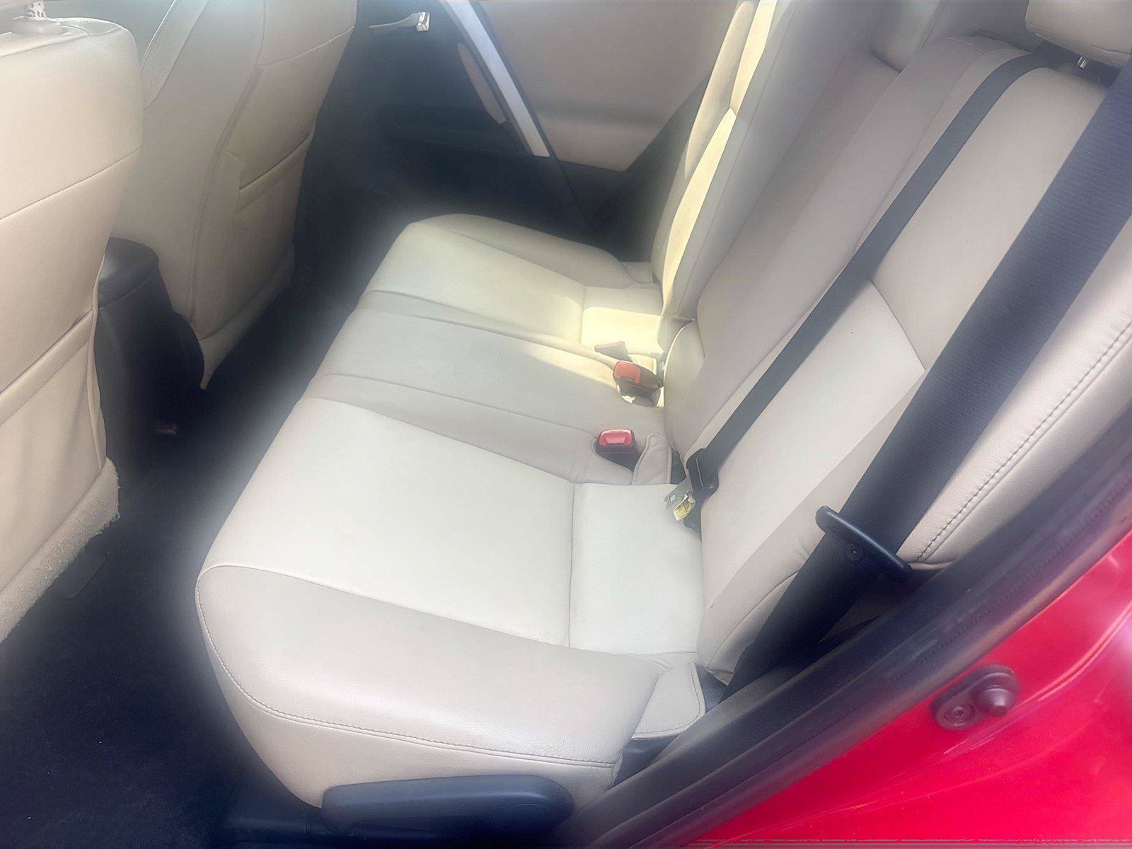 Used 2015 Toyota RAV4 Limited FWD image 23