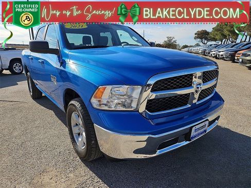 Used 2021 RAM 1500 Classic SLT image 11