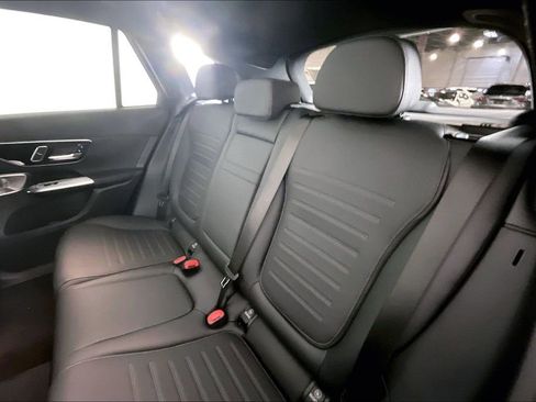 Used 2026 Mercedes-Benz GLC 300 4MATIC image 10