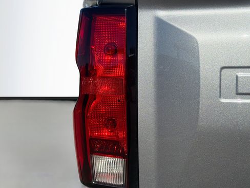 Used 2023 Chevrolet Colorado LT w/ LT Convenience Package image 10