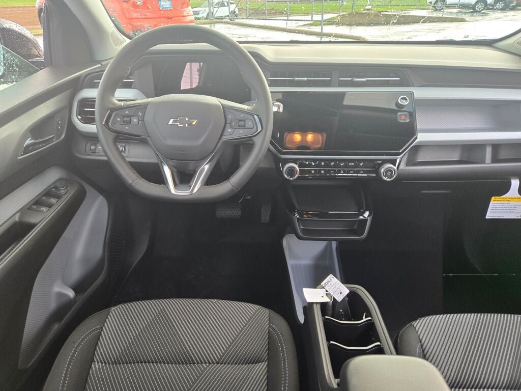 New 2027 Chevrolet Bolt LT w/ Comfort Package FWD image 14