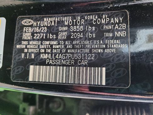 Used 2023 Hyundai Elantra SE FWD image 33