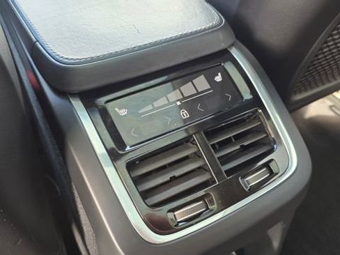 Used 2020 Volvo XC90 T8 Inscription w/ Protection Package Premier image 12