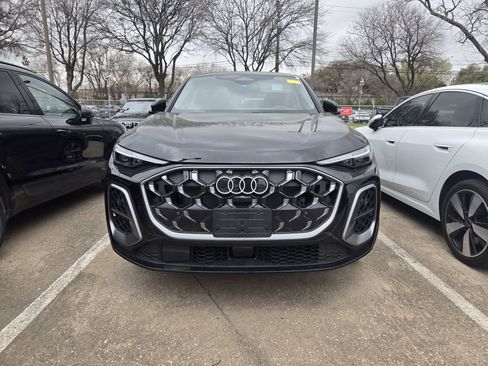 Certified 2025 Audi Q5 Premium Plus w/ Premium Plus image 4