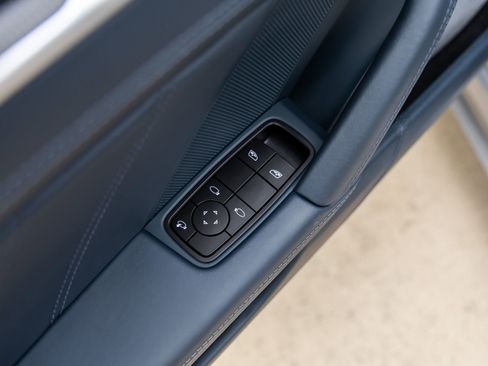 Certified 2025 Porsche 911 Turbo S AWD/4WD image 27
