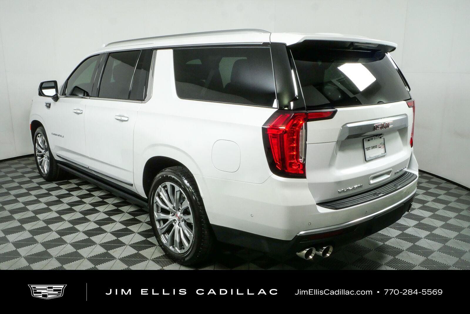 Used 2023 GMC Yukon XL Denali w/ Denali Reserve Package AWD/4WD image 30