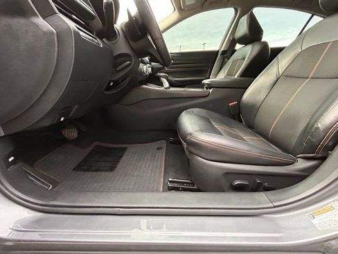 Used 2020 Nissan Altima 2.5 SR w/ Premium Package image 22