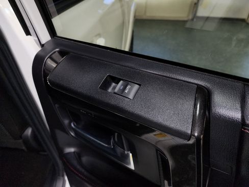 Used 2019 Toyota 4Runner TRD Off-Road Premium w/ Phone Cable & Charge Package image 24