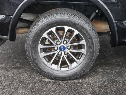 Used 2019 Ford F150 XLT w/ Equipment Group 302A Luxury image 13