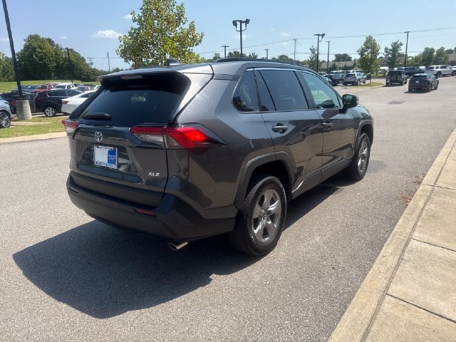 Used 2025 Toyota RAV4 XLE FWD image 5