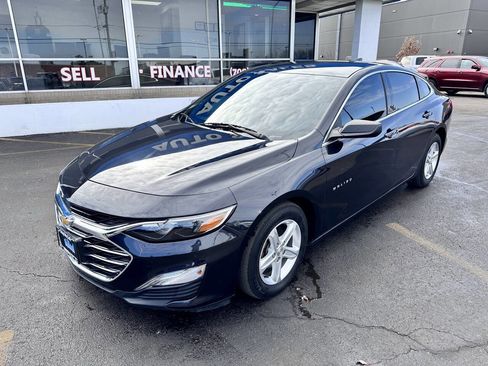 Used 2022 Chevrolet Malibu LS image 3