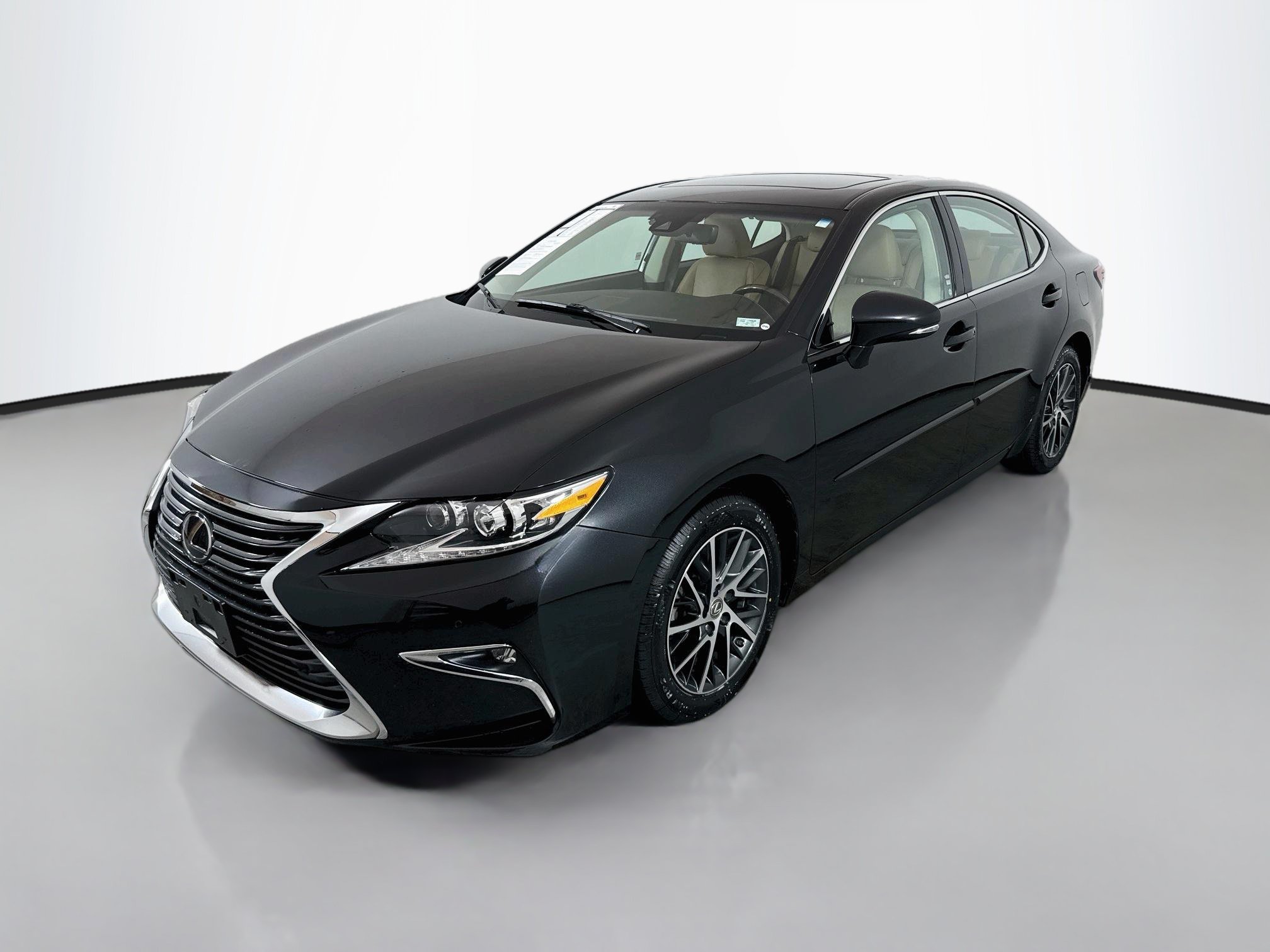 Used 2018 Lexus ES 350 w/ Luxury Package w/Wood Trim FWD image 3