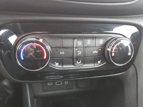 Used 2023 Buick Encore GX Preferred w/ Cold Weather Comfort Package image 17