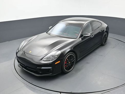 Used 2020 Porsche Panamera GTS image 48