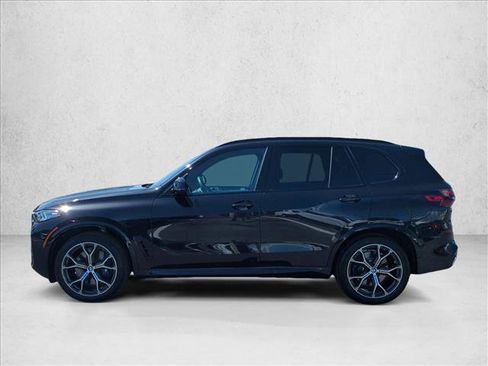 Used 2026 BMW X5 M60i image 9