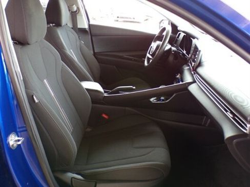 Used 2021 Hyundai Elantra SEL FWD image 23