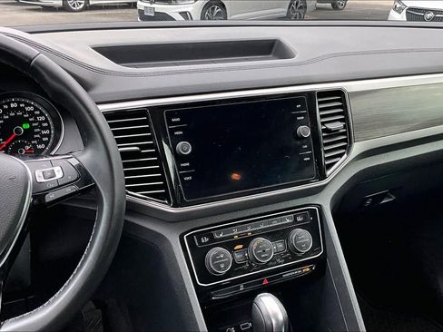 Used 2018 Volkswagen Atlas SEL image 6