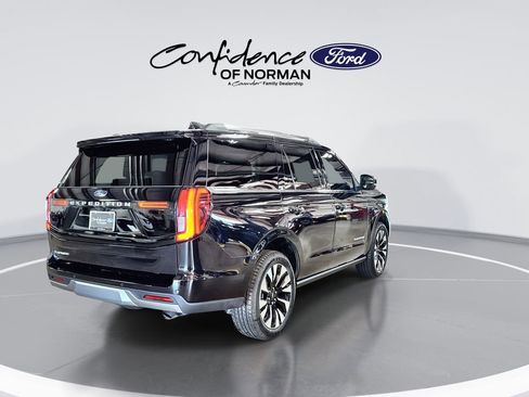 New 2026 Ford Expedition Platinum w/ Driver's Package AWD/4WD image 8