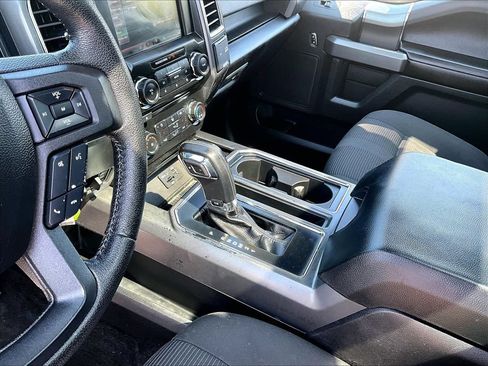 Used 2015 Ford F150 XLT w/ Equipment Group 302A Luxury AWD/4WD image 22