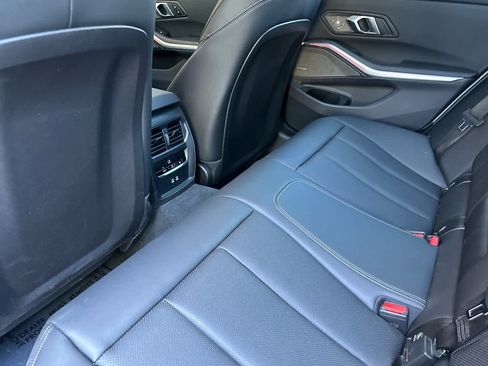 Used 2025 BMW M340i w/ Premium Package RWD image 4